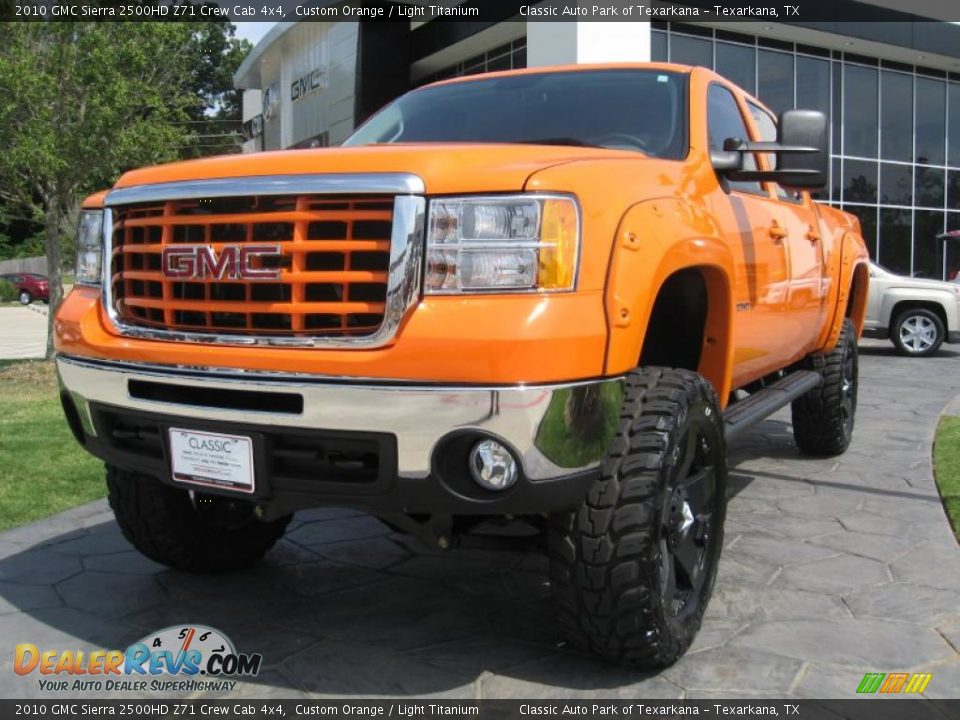 2010 GMC Sierra 2500HD Z71 Crew Cab 4x4 Custom Orange / Light Titanium Photo #29
