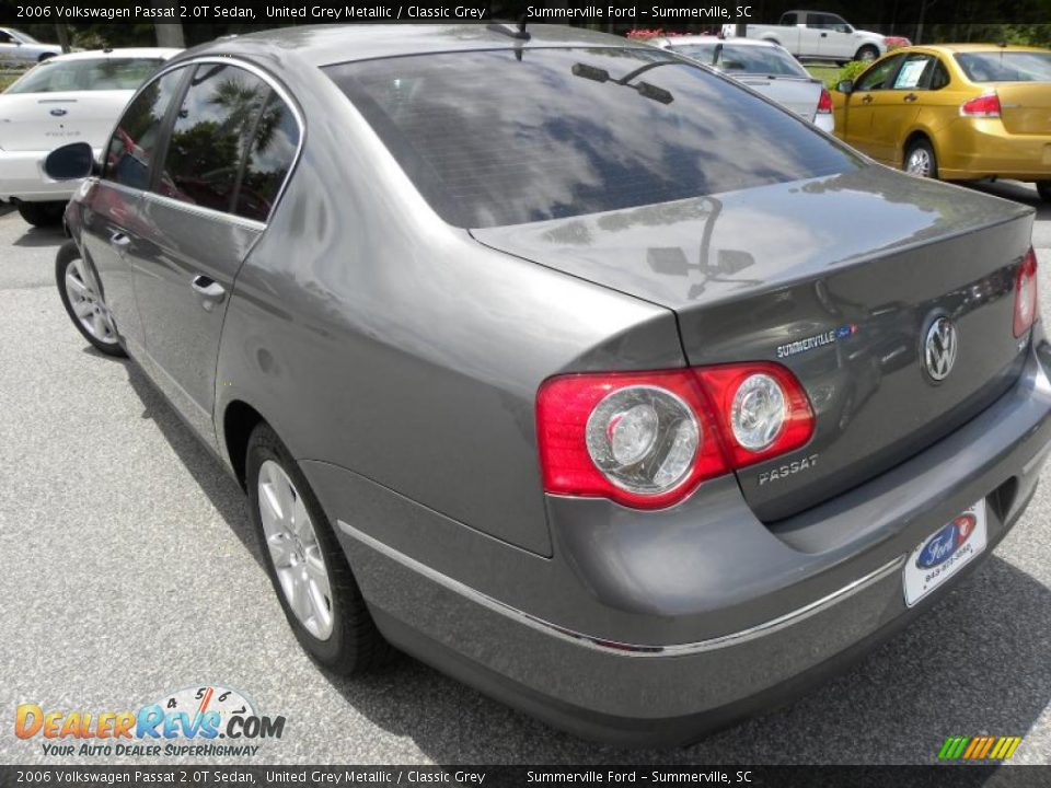 2006 Volkswagen Passat 2.0T Sedan United Grey Metallic / Classic Grey Photo #16