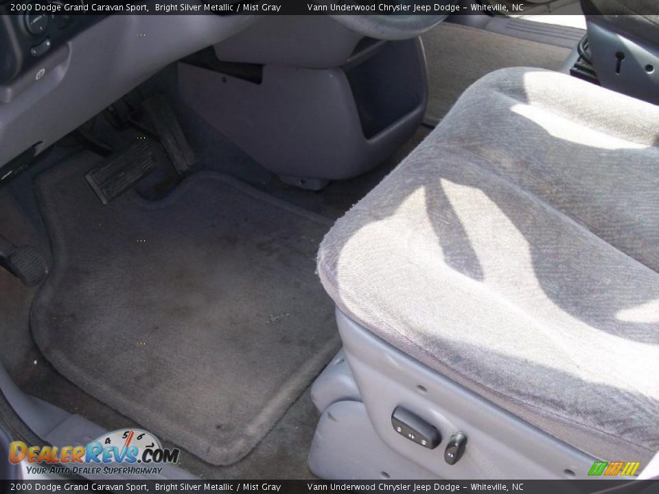 2000 Dodge Grand Caravan Sport Bright Silver Metallic / Mist Gray Photo #7