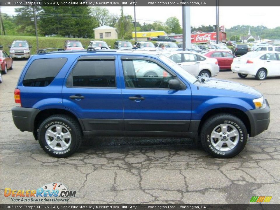 2005 Ford Escape XLT V6 4WD Sonic Blue Metallic / Medium/Dark Flint Grey Photo #5