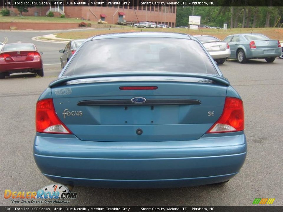 2001 Ford Focus SE Sedan Malibu Blue Metallic / Medium Graphite Grey Photo #4