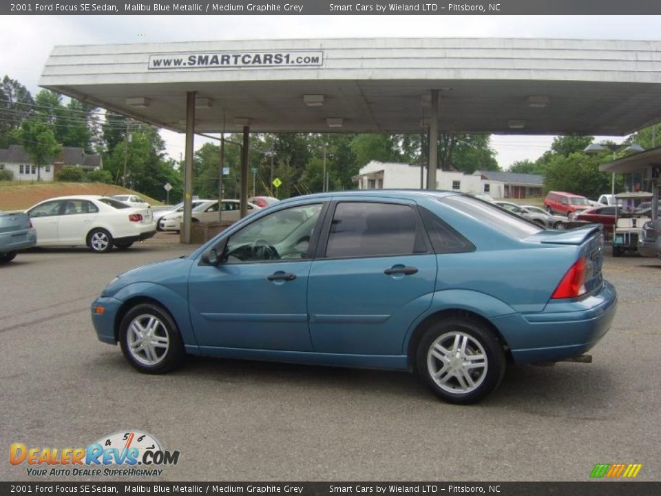 2001 Ford Focus SE Sedan Malibu Blue Metallic / Medium Graphite Grey Photo #5