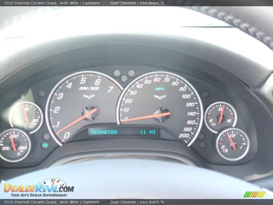 2010 Chevrolet Corvette Coupe Arctic White / Cashmere Photo #13