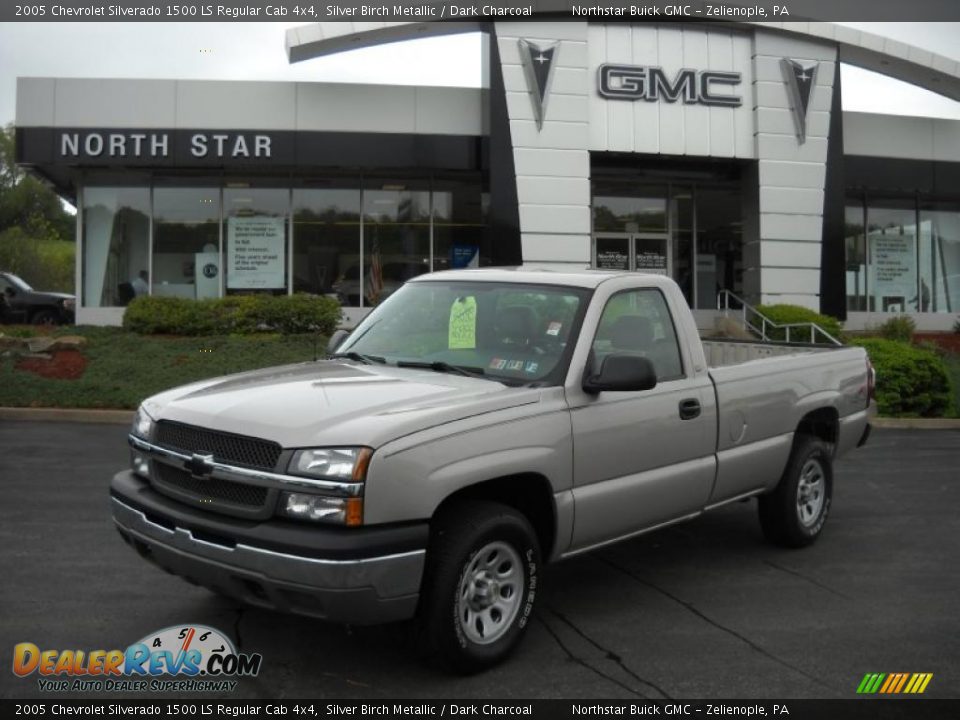 2005 Chevrolet Silverado 1500 LS Regular Cab 4x4 Silver Birch Metallic / Dark Charcoal Photo #1