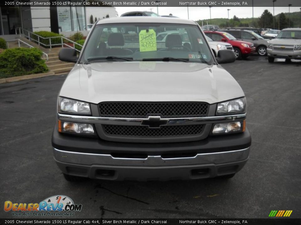 2005 Chevrolet Silverado 1500 LS Regular Cab 4x4 Silver Birch Metallic / Dark Charcoal Photo #2