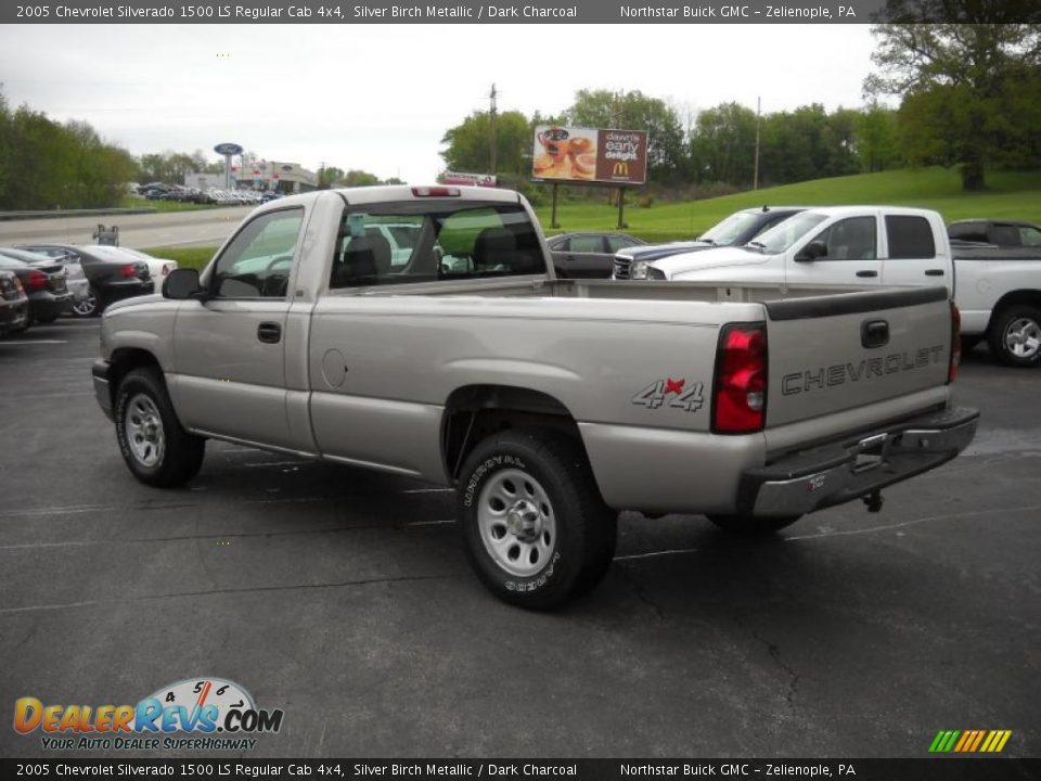 2005 Chevrolet Silverado 1500 LS Regular Cab 4x4 Silver Birch Metallic / Dark Charcoal Photo #7