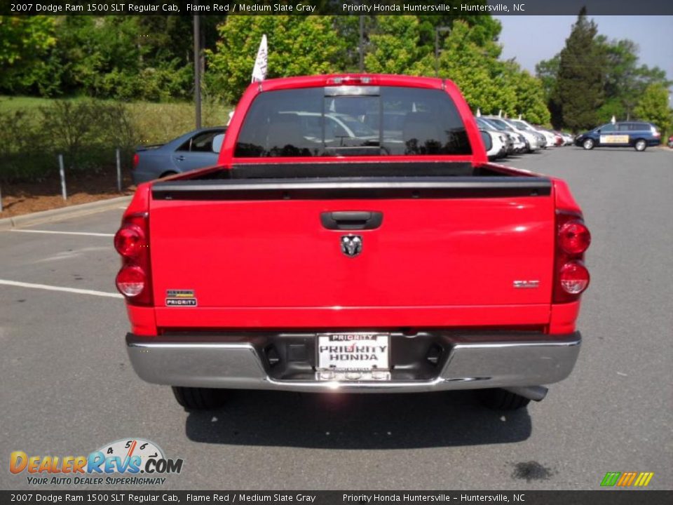 2007 Dodge Ram 1500 SLT Regular Cab Flame Red / Medium Slate Gray Photo #3