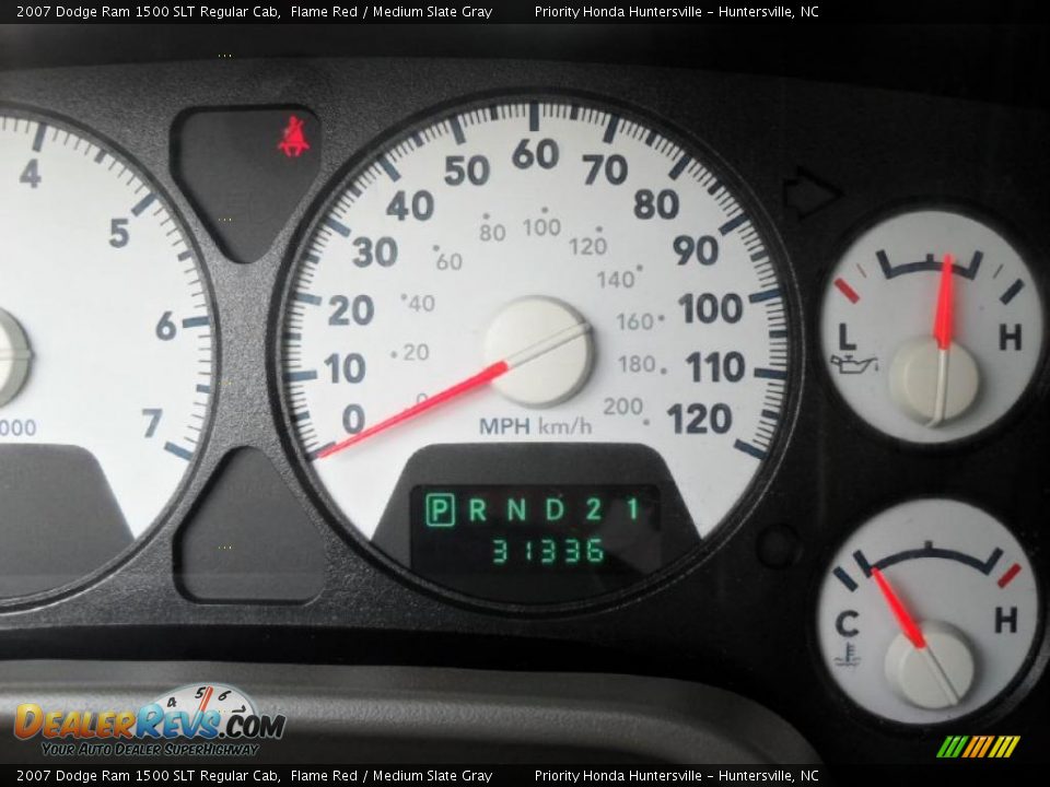 2007 Dodge Ram 1500 SLT Regular Cab Flame Red / Medium Slate Gray Photo #11