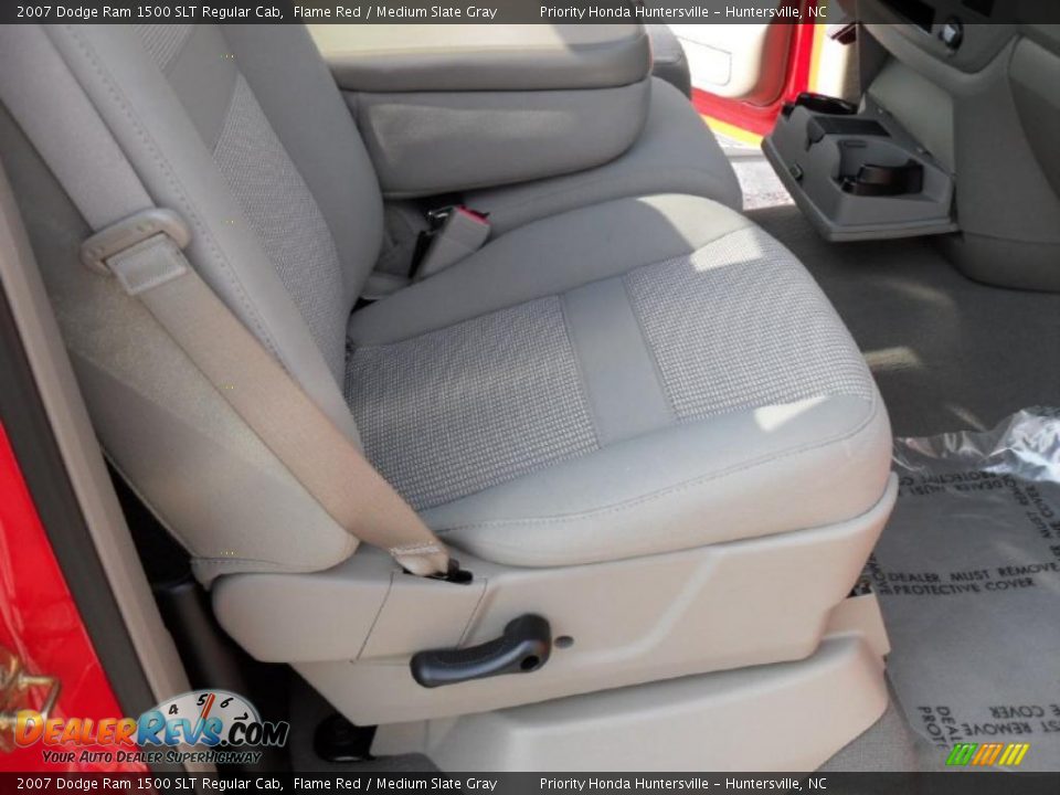 2007 Dodge Ram 1500 SLT Regular Cab Flame Red / Medium Slate Gray Photo #15