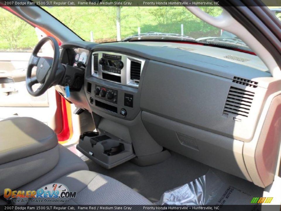 2007 Dodge Ram 1500 SLT Regular Cab Flame Red / Medium Slate Gray Photo #16