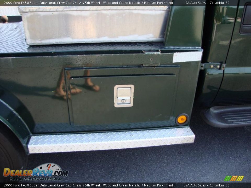 2000 Ford F450 Super Duty Lariat Crew Cab Chassis 5th Wheel Woodland Green Metallic / Medium Parchment Photo #21
