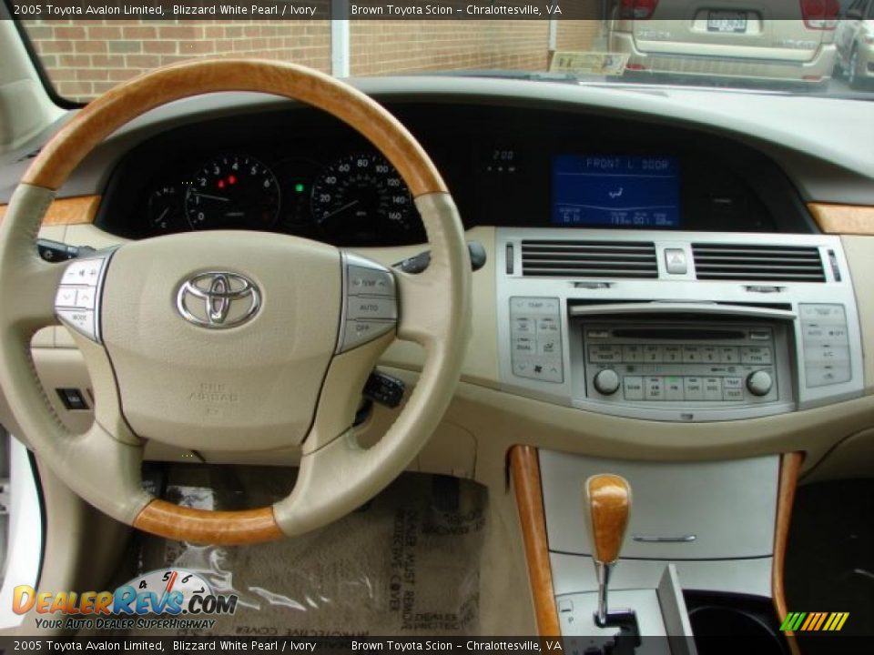2005 Toyota Avalon Limited Blizzard White Pearl / Ivory Photo #12