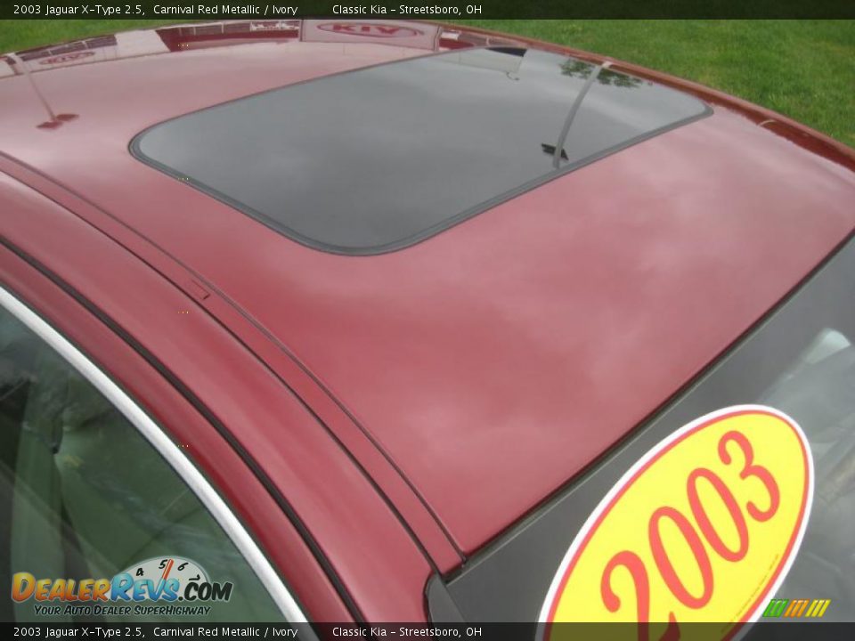 2003 Jaguar X-Type 2.5 Carnival Red Metallic / Ivory Photo #11