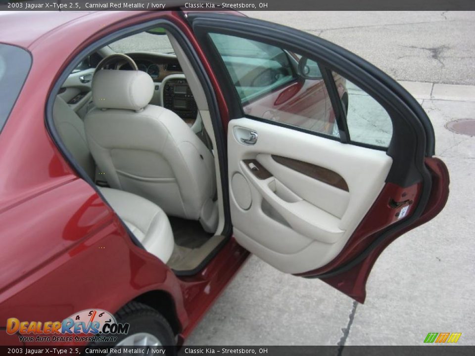 2003 Jaguar X-Type 2.5 Carnival Red Metallic / Ivory Photo #21
