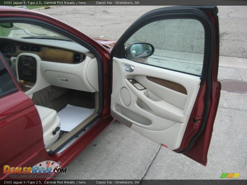 2003 Jaguar X-Type 2.5 Carnival Red Metallic / Ivory Photo #22