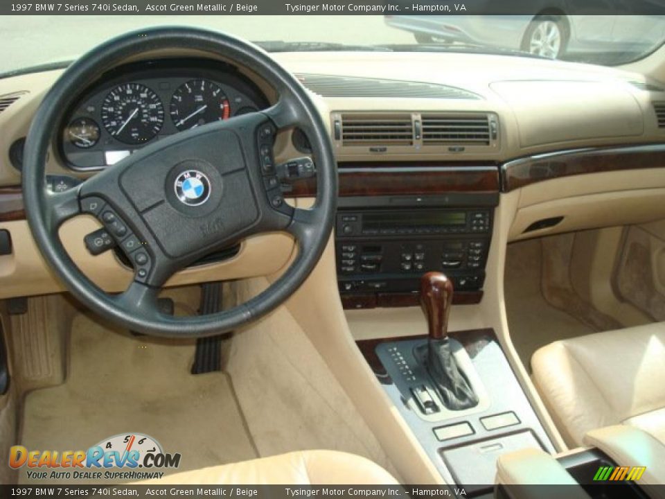 1997 BMW 7 Series 740i Sedan Ascot Green Metallic / Beige Photo #11