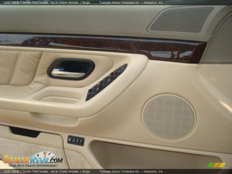1997 BMW 7 Series 740i Sedan Ascot Green Metallic / Beige Photo #13
