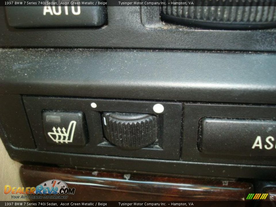 1997 BMW 7 Series 740i Sedan Ascot Green Metallic / Beige Photo #15