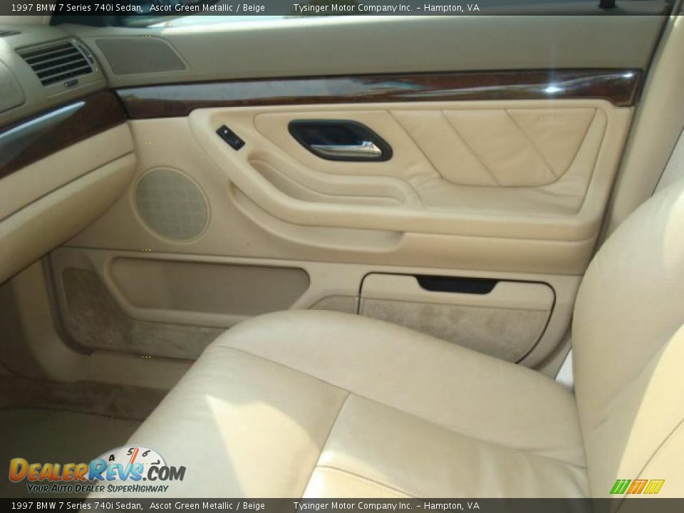 1997 BMW 7 Series 740i Sedan Ascot Green Metallic / Beige Photo #17
