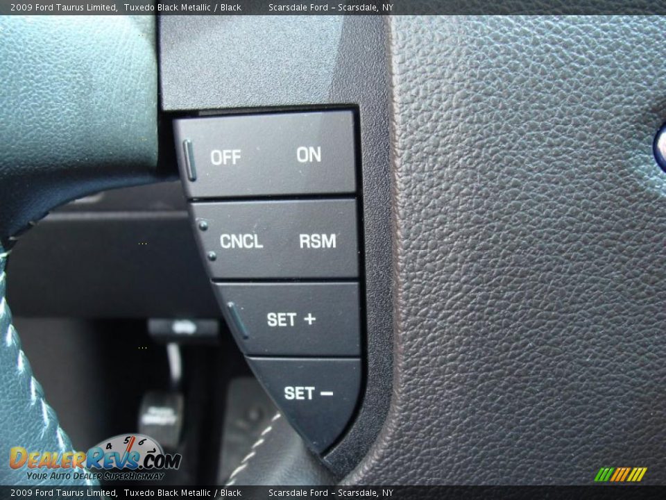 2009 Ford Taurus Limited Tuxedo Black Metallic / Black Photo #21