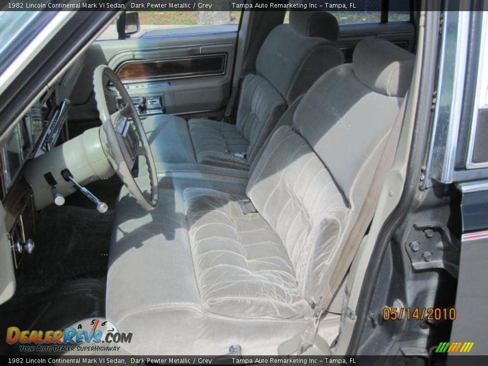 1982 Lincoln Continental Mark VI Sedan Dark Pewter Metallic / Grey Photo #23