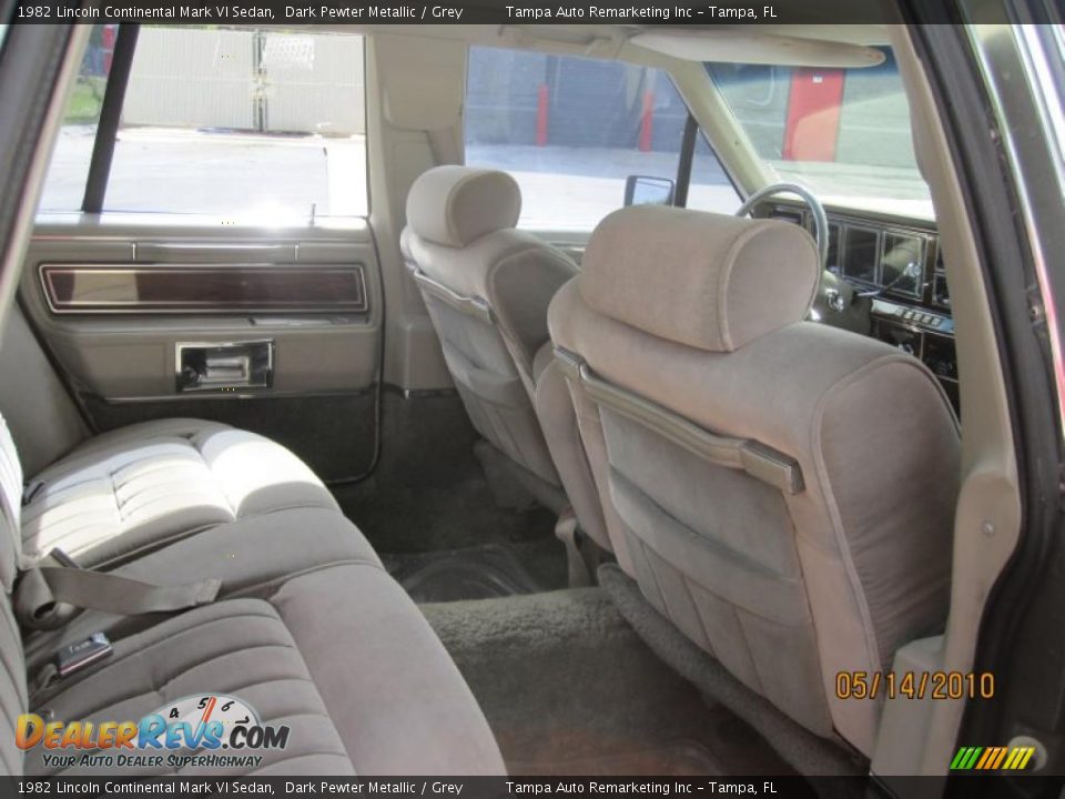 1982 Lincoln Continental Mark VI Sedan Dark Pewter Metallic / Grey Photo #28