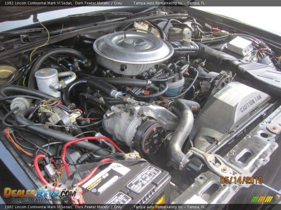 1982 Lincoln Continental Mark VI Sedan Dark Pewter Metallic / Grey Photo #35