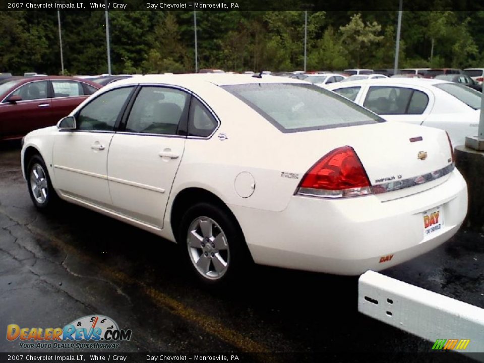 2007 Chevrolet Impala LT White / Gray Photo #4