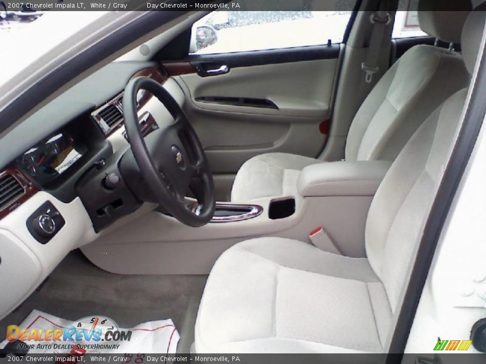 2007 Chevrolet Impala LT White / Gray Photo #5