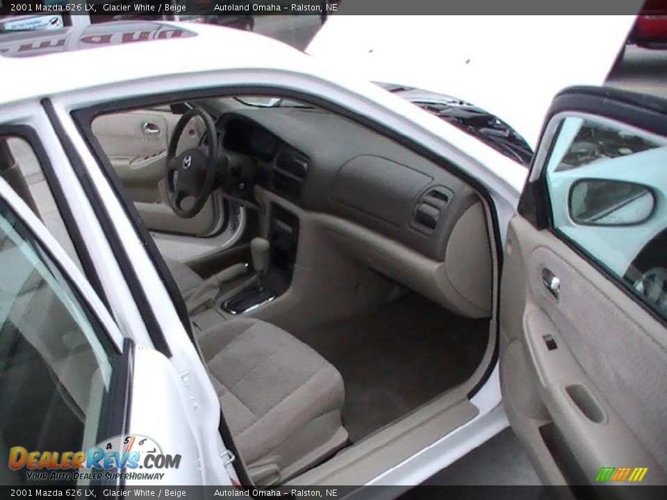 2001 Mazda 626 LX Glacier White / Beige Photo #10