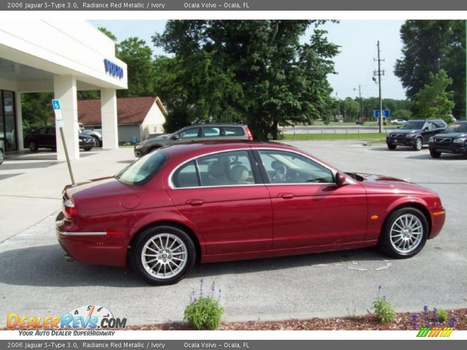 2006 Jaguar S-Type 3.0 Radiance Red Metallic / Ivory Photo #9
