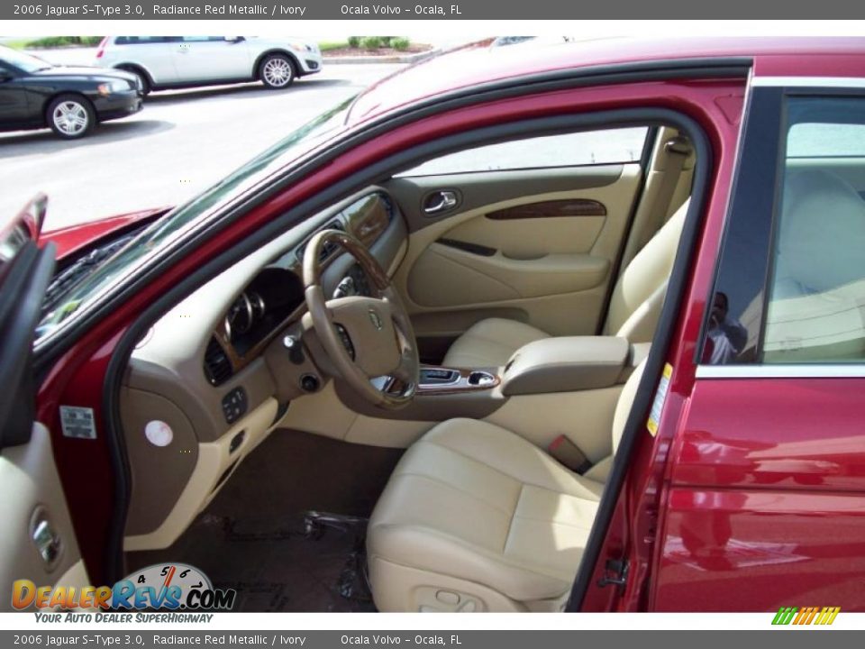 2006 Jaguar S-Type 3.0 Radiance Red Metallic / Ivory Photo #12