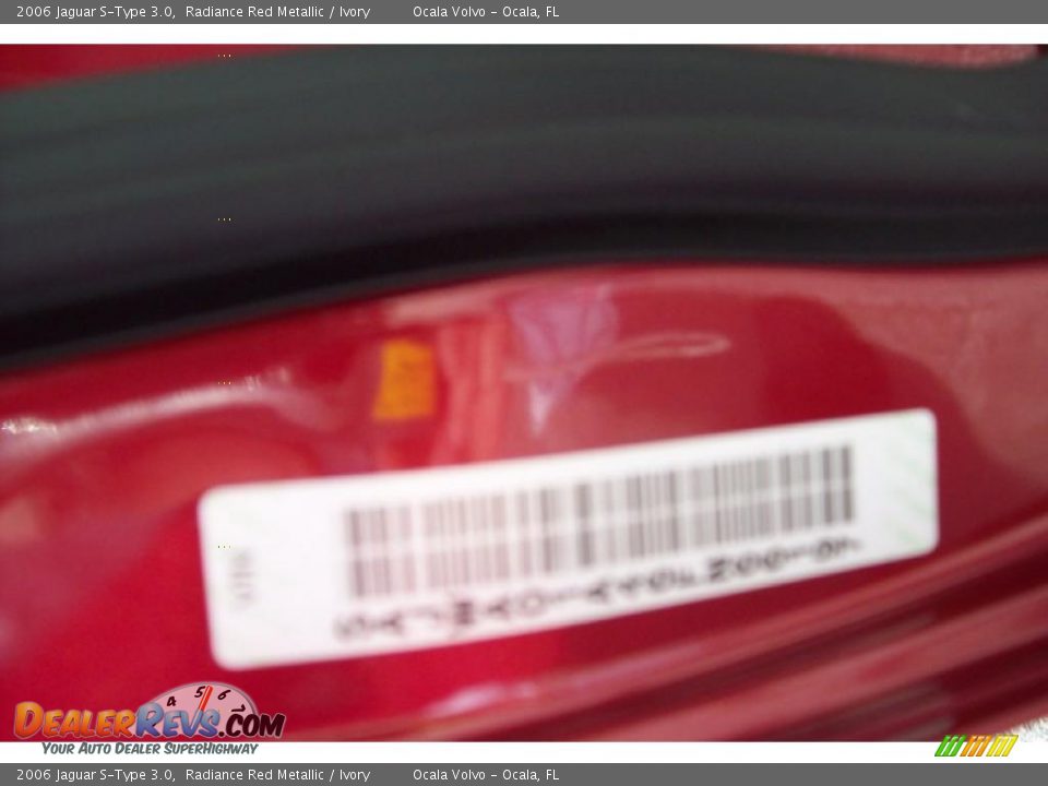 2006 Jaguar S-Type 3.0 Radiance Red Metallic / Ivory Photo #17