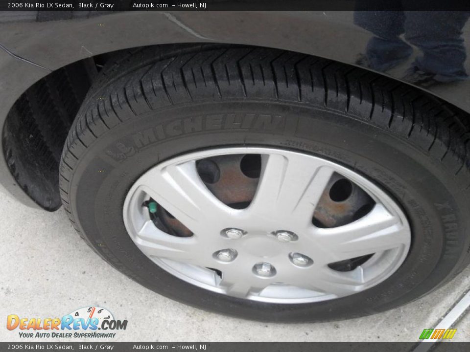 2006 Kia Rio LX Sedan Black / Gray Photo #17