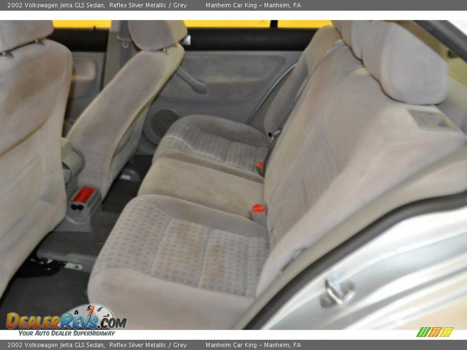 2002 Volkswagen Jetta GLS Sedan Reflex Silver Metallic / Grey Photo #13