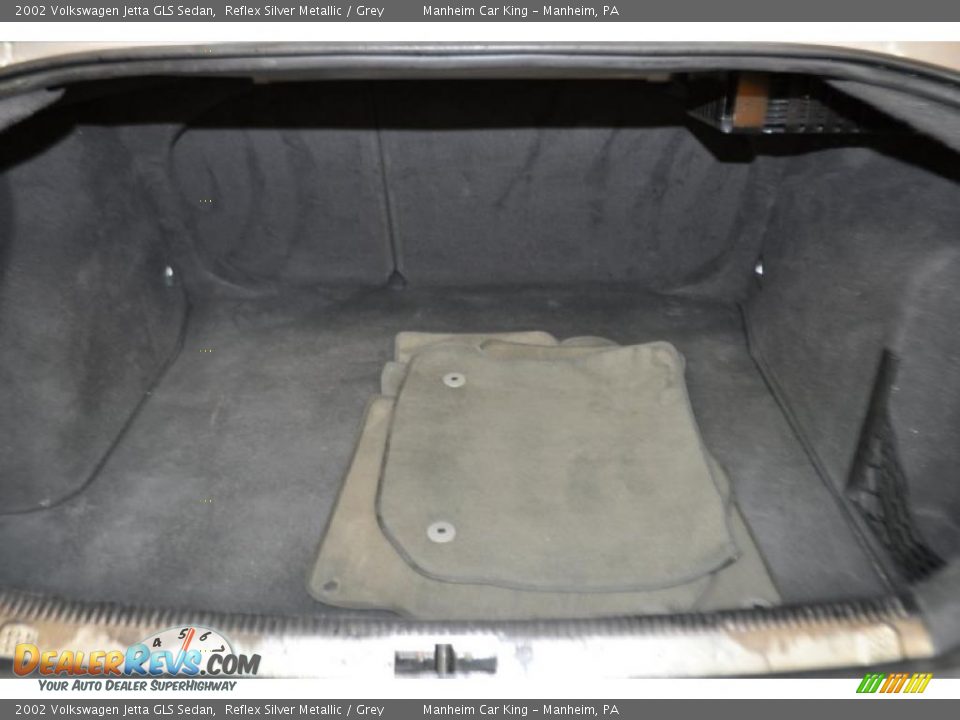 2002 Volkswagen Jetta GLS Sedan Reflex Silver Metallic / Grey Photo #14
