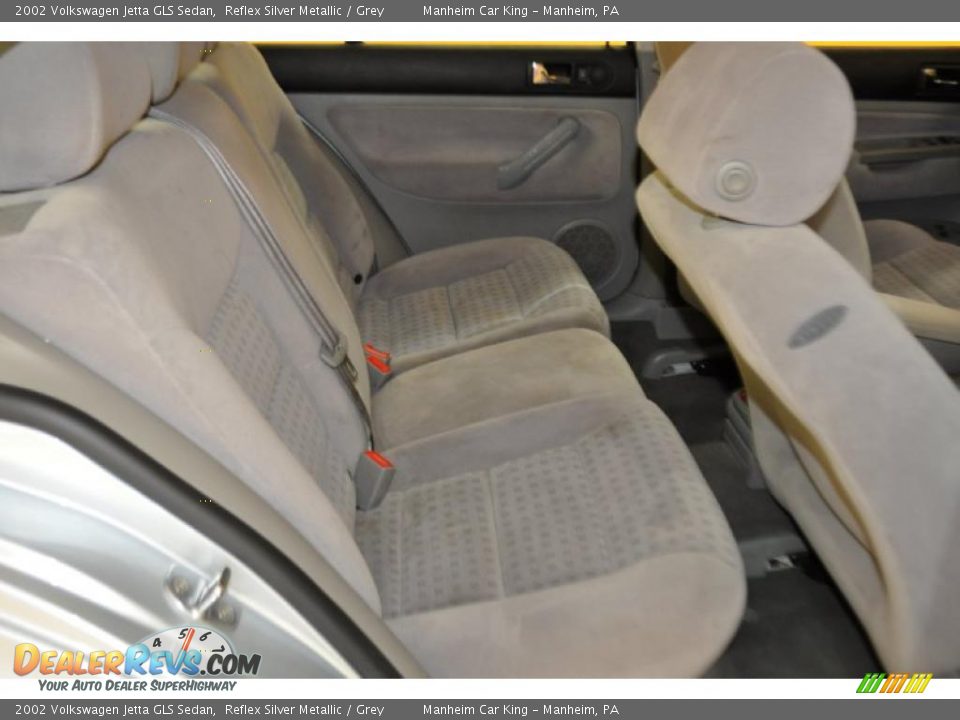 2002 Volkswagen Jetta GLS Sedan Reflex Silver Metallic / Grey Photo #15