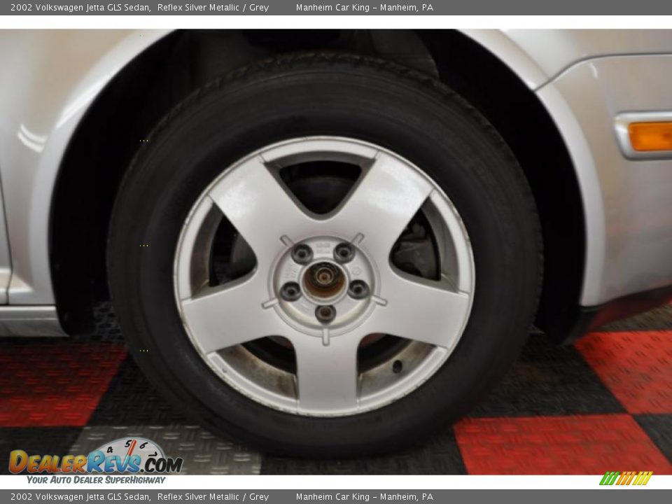 2002 Volkswagen Jetta GLS Sedan Reflex Silver Metallic / Grey Photo #17