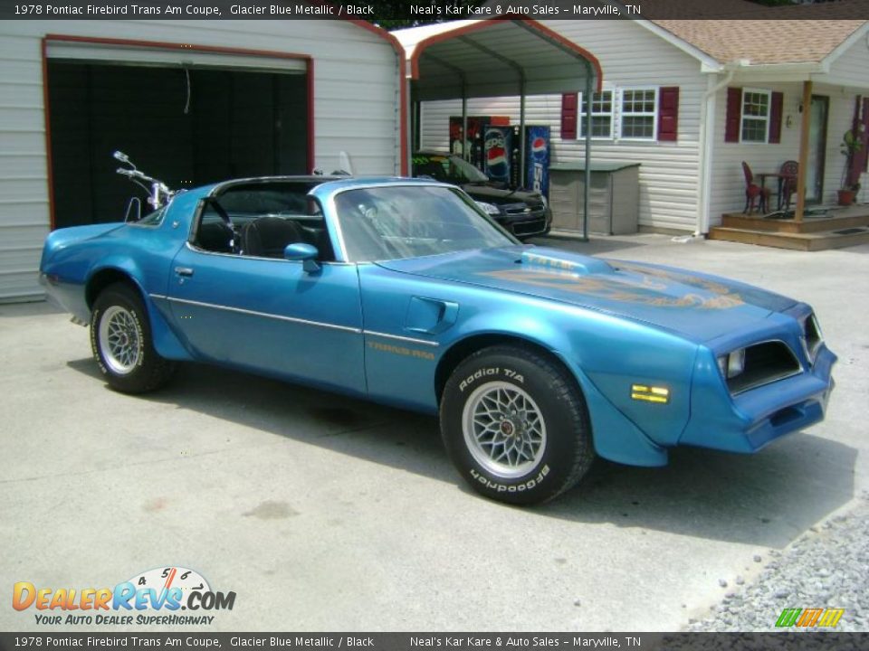Front 3/4 View of 1978 Pontiac Firebird Trans Am Coupe Photo #1