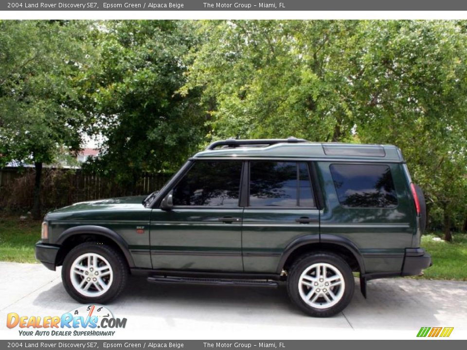 2004 Land Rover Discovery SE7 Epsom Green / Alpaca Beige Photo #3