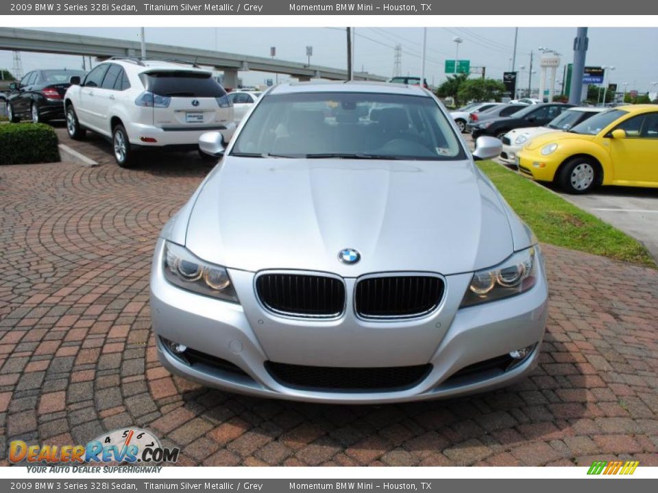 2009 BMW 3 Series 328i Sedan Titanium Silver Metallic / Grey Photo #2