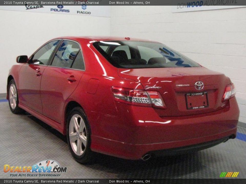 2010 Toyota Camry SE Barcelona Red Metallic / Dark Charcoal Photo #3