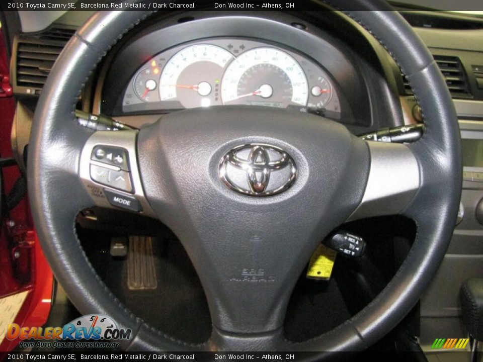 2010 Toyota Camry SE Barcelona Red Metallic / Dark Charcoal Photo #15