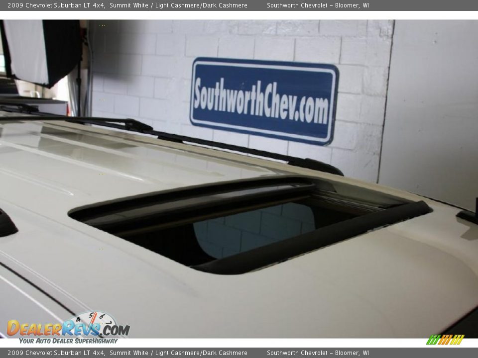 2009 Chevrolet Suburban LT 4x4 Summit White / Light Cashmere/Dark Cashmere Photo #4