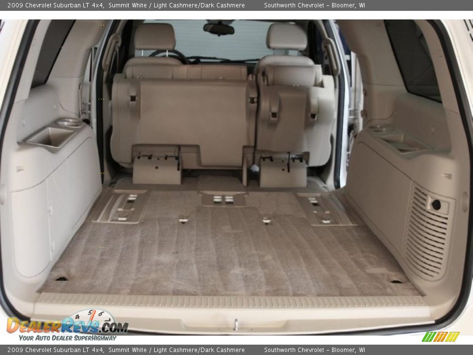 2009 Chevrolet Suburban LT 4x4 Summit White / Light Cashmere/Dark Cashmere Photo #10
