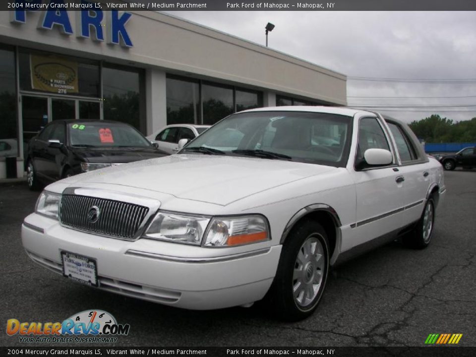 2004 Mercury Grand Marquis LS Vibrant White / Medium Parchment Photo #1