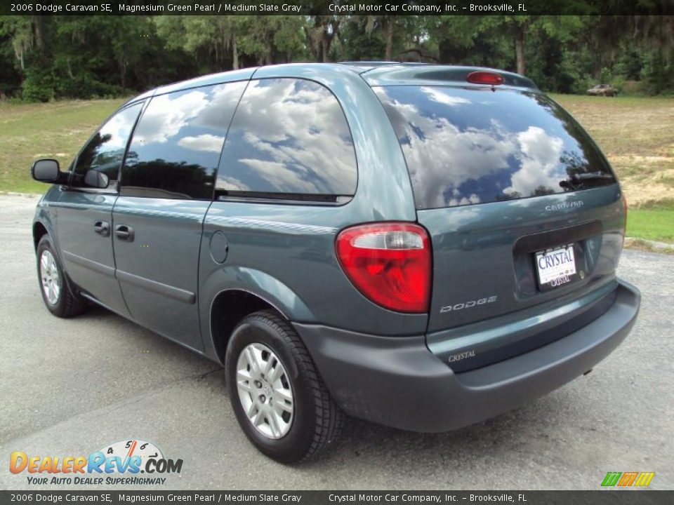 2006 Dodge Caravan SE Magnesium Green Pearl / Medium Slate Gray Photo #3