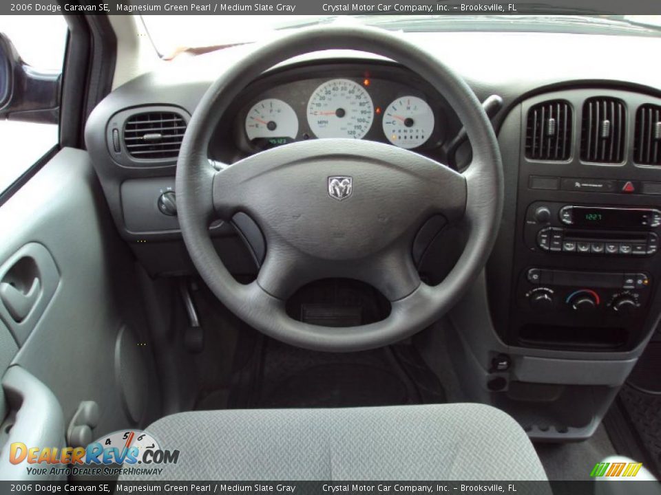 2006 Dodge Caravan SE Magnesium Green Pearl / Medium Slate Gray Photo #6