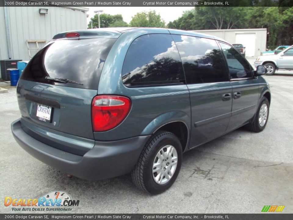 2006 Dodge Caravan SE Magnesium Green Pearl / Medium Slate Gray Photo #8