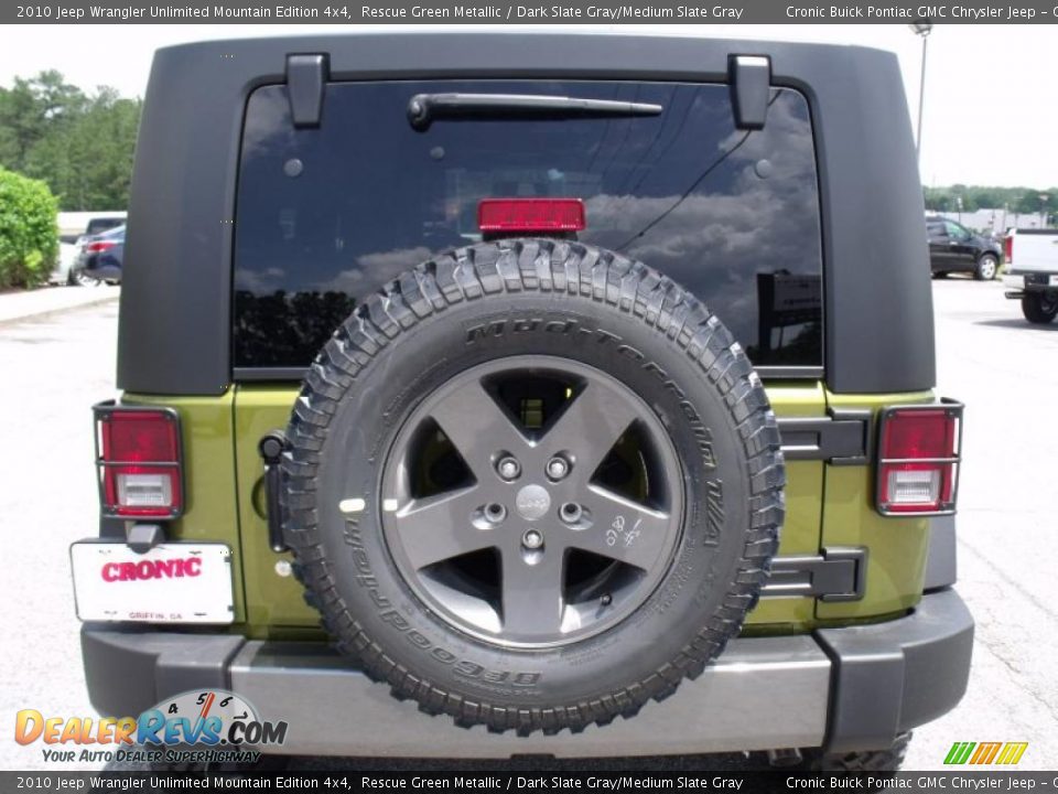 2010 Jeep Wrangler Unlimited Mountain Edition 4x4 Rescue Green Metallic / Dark Slate Gray/Medium Slate Gray Photo #7